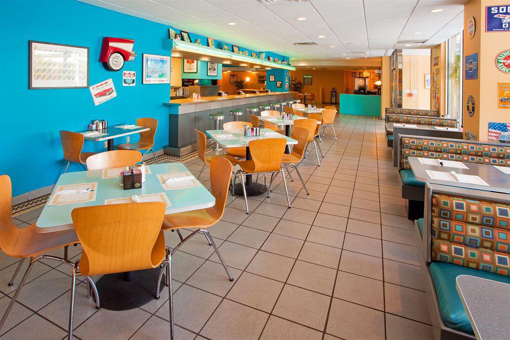 Holiday Inn National Airport/Crystal City By Ihg Arlington Restaurant photo
